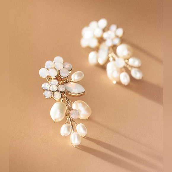 Anthropologie Jewelry - Anthropologie Twigs & Honey Freshwater Pearl and Crystal Cluster Earrings
